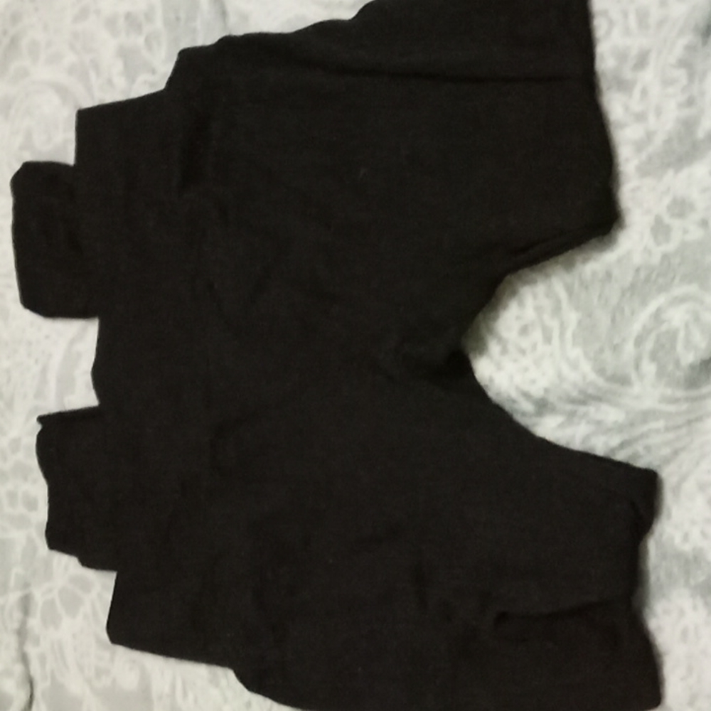Black leggings